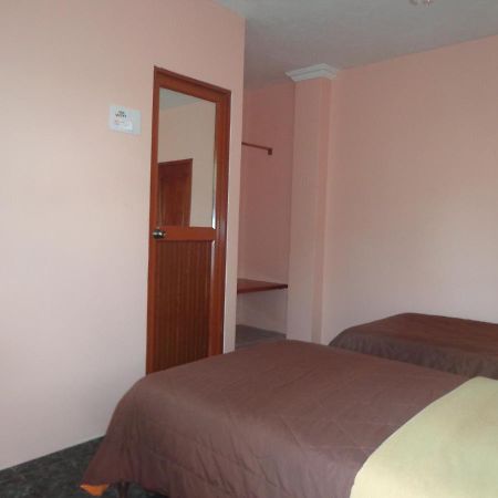 Hostal Nathaly Пуэрто-Бакерисо-Морено Экстерьер фото