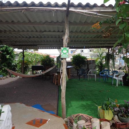 Hostal Nathaly Пуэрто-Бакерисо-Морено Экстерьер фото