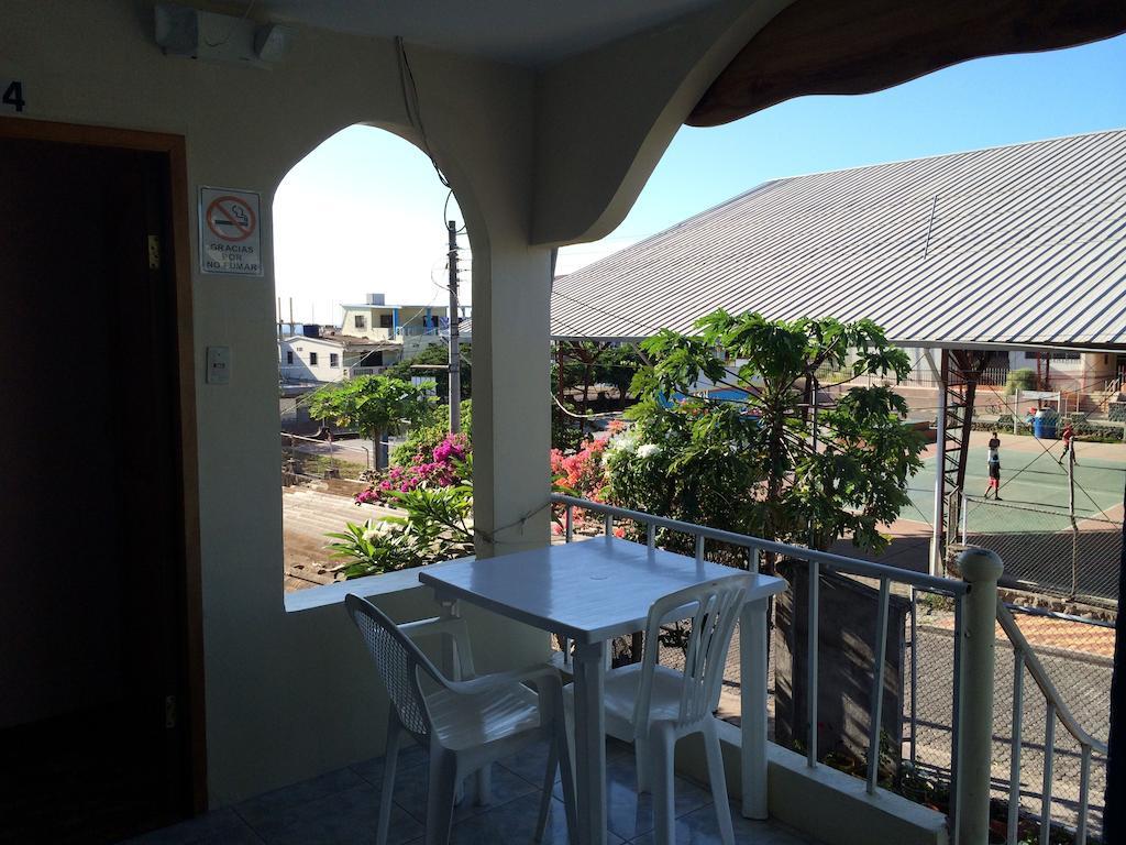 Hostal Nathaly Пуэрто-Бакерисо-Морено Экстерьер фото