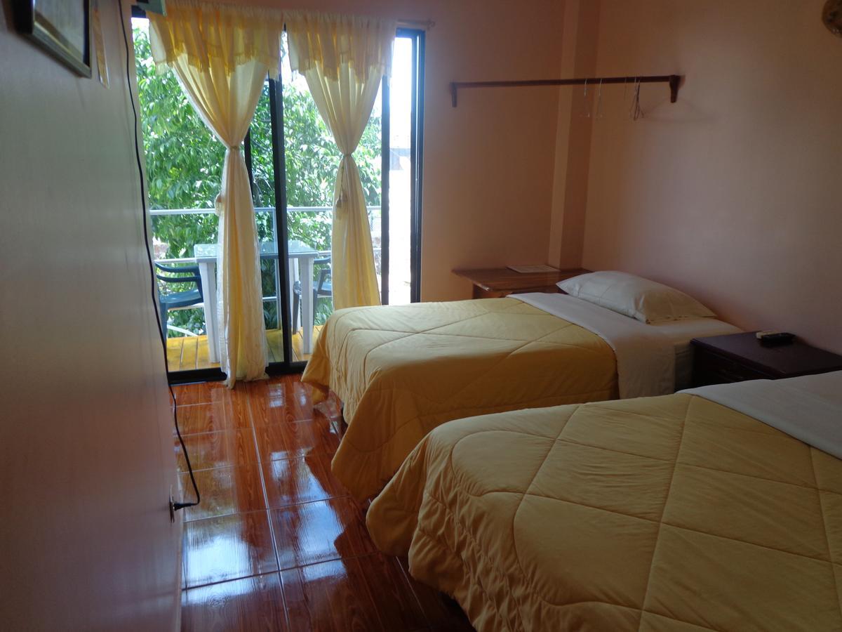 Hostal Nathaly Пуэрто-Бакерисо-Морено Экстерьер фото