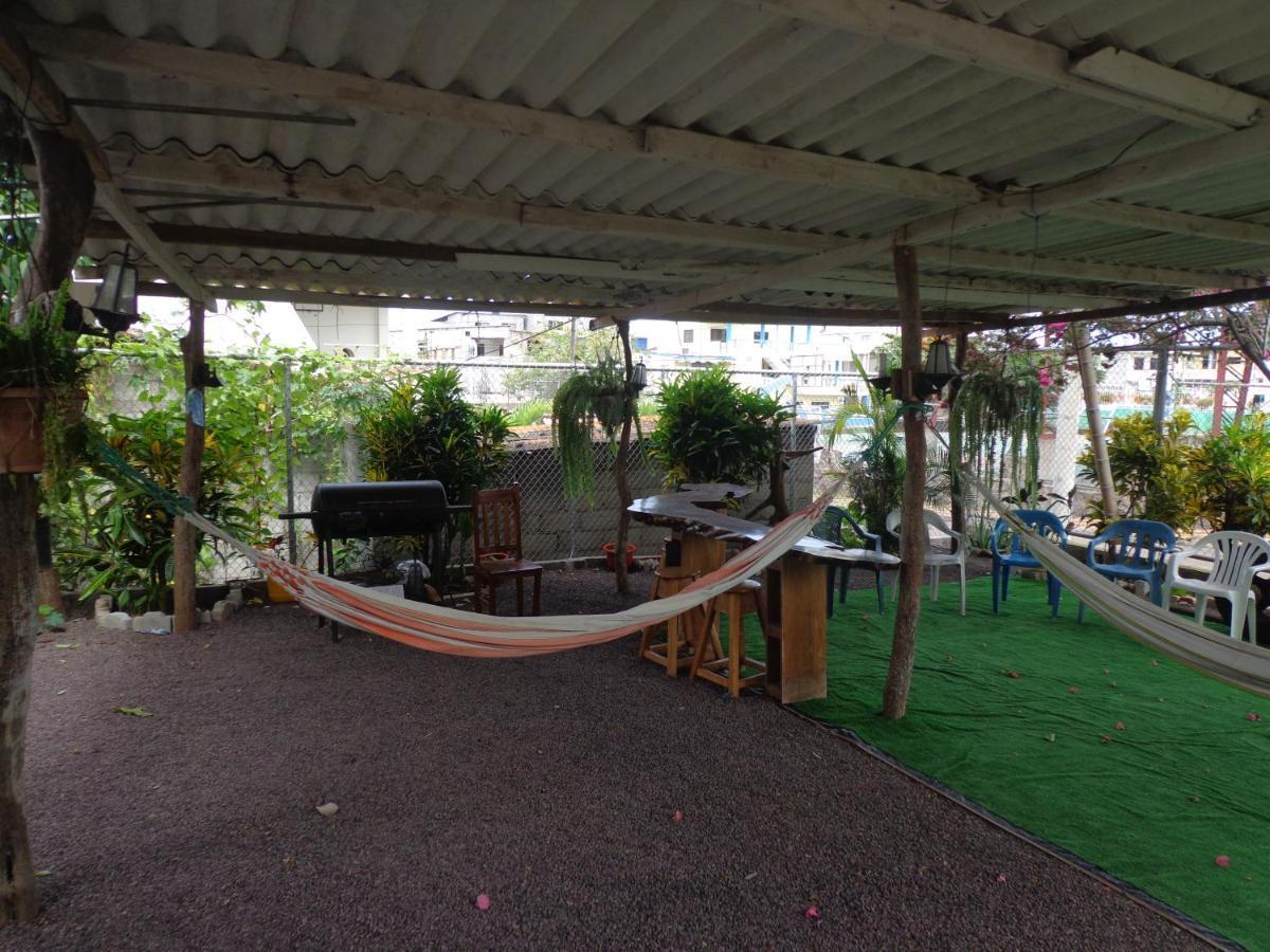 Hostal Nathaly Пуэрто-Бакерисо-Морено Экстерьер фото